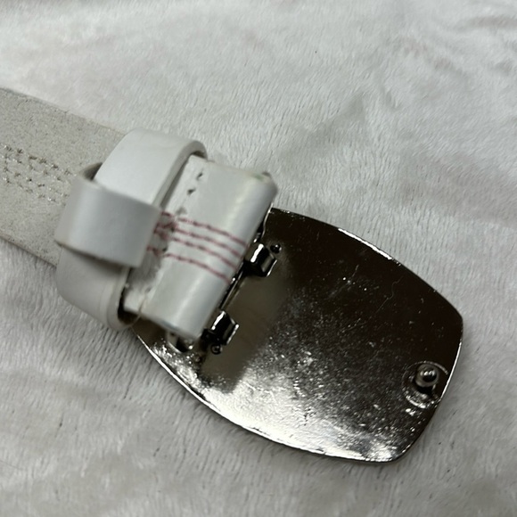BEAUTIFUL TIMBERLAND WHITE & PINK LEATHER BELT AND METAL DEDIGNED  BUCKLE, L